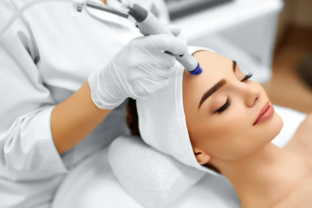 Facial-Treatment